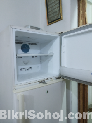 Samsung refrigerator for sale